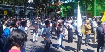 ​Biaya Pendidikan Mahal, Aktivis Gabungan di Gresik Tuntut Ada Penyesuaian Selama Pandemik