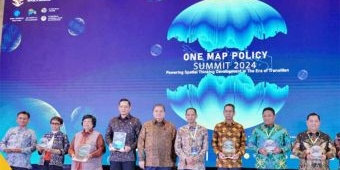 AHY Terima Penghargaan One Map Policy dari Kemenko Perekonomian