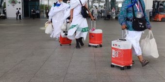 Petugas Bandara Jeddah Sita 2 Karung Rokok Jemaah Haji Asal Surabaya