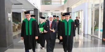 3 Penerima Beasiswa Pemprov Raih Gelar Doktor, Gubernur Jatim: Investasi untuk Indonesia Emas 2045