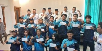 Peduli Olah Raga, Kiai Asep Beri Bonus Pribadi untuk Atlet Peraih Medali Porprov IX Jatim