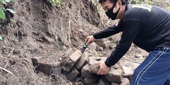 Kerja Bakti Gali Tanah, Warga Desa Menang Kediri Temukan Objek Diduga Cagar Budaya