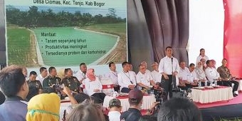 Songsong Indonesia Lumbung Pangan Dunia 2045, Mentan Demo Alat Pertanian Super Canggih