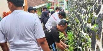 SMAN 2 Batu Dukung Program Sikap dengan Budidaya Sayur dan Ikan