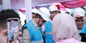 Warga Dusun Bandealit Tempurejo Akhirnya Rasakan Listrik, Ini Pesan Bupati Jember