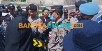 Minta Klarifikasi Dugaan Korupsi, Kantor Kemenag Pamekasan Didemo