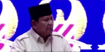 Peresmian 166 Sekolah Rakyat, Presiden Prabowo Terima Novel Karya Para Siswa