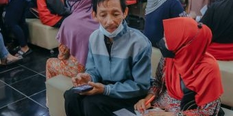 Gara-Gara Ada Bantuan Modal dari Wali Kota Kediri, DPMTSP Diserbu Ratusan Pelaku Usaha