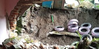 Plengsengan Ambrol, Rumah dan Gudang di Kota Batu Rusak Berat