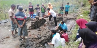 Warga Candiwates Pasuruan Digegerkan dengan Temuan Situs Mirip Candi