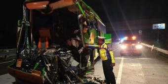 Bus Rombongan Siswa SMP Asal Malang Hantam Truk di Tol Jombang, Dua Tewas