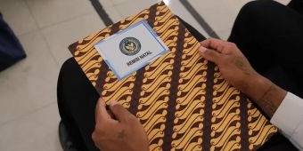 Momentum Natal di Lapas Lamongan: 10 Warga Binaan Terima Pengurangan Masa Tahanan