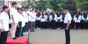 Ribuan Guru di Kota Pasuruan Ikuti Jalan Sehat Peringatan Hari PGRI ke-79 dan HGN