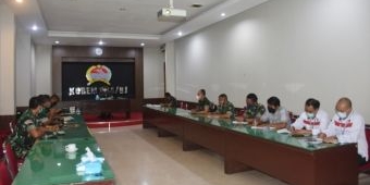 Korem 084/BJ Gelar Rakor Repatriasi Kedatangan PMI, WNI, dan WNA