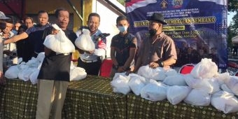 Jelang Hari Raya Idul Fitri 1442 H, Lapas Kelas IIA Pamekasan Bagikan Ratusan Paket Sembako