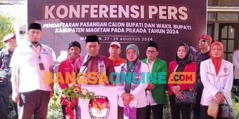 Sujatno-Ida Daftar Pertama Kali ke KPU Magetan