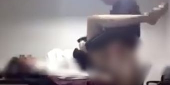 Vicon masih Menyala, Lha Kok si Boss Ngeseks di Meja Rapat