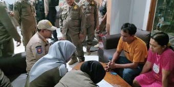 Petugas Gabungan Amankan 7 Pasangan Kumpul Kebo Usai Razia Hotel di Tuban