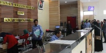 Pengurusan KIA di Dispendukcapil Lamongan Terus Meningkat