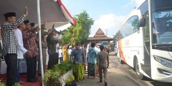 Sekdakab Sumenep Lepas 747 JCH di GOR Pangligur