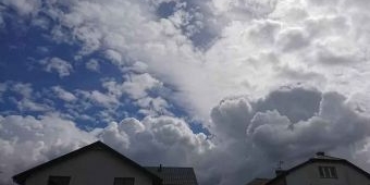 Prakiraan Cuaca Situbondo Hari ini Kamis, 11 Desember 2025: Suhu 22-30 °C, Kecepatan Angin 7.53 m/s