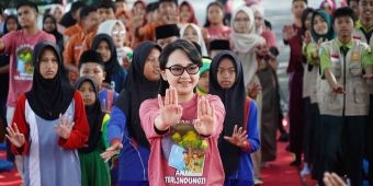 Ketua TP PKK Kabupaten Kediri Gaungkan Cerdas Bermedia Digital di Peringatan Hari Anak Nasional 2025