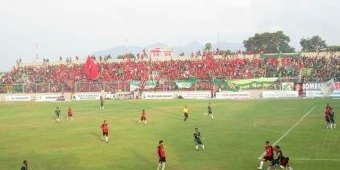 Timnas U-19 Taklukkan Persewangi di depan Laros Mania 