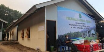 Wali Kota Batu Resmikan Huntara di Dusun Brau
