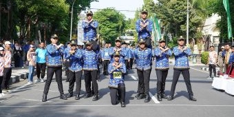 54 Regu Gerak Jalan Meriahkan HUT ke-54 Korpri di Lamongan