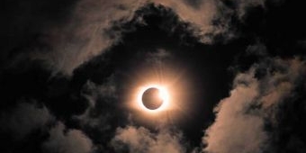 Fenomena Astronomi Spektakuler 2026: Gerhana, Supermoon, hingga Hujan Meteor