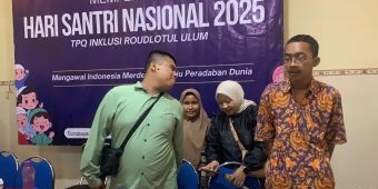 Peringati HSN 2025, Santri Tuna Netra Ikuti Lomba Hafalan dan Membaca Al Quran Braille di Surabaya