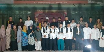 Peringati Hardiknas, Para Relawan Pendidikan Gelar Musyawarah di Persantren  Perdamaian Kediri