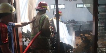 Kantor Desa Ngudirejo Jombang Terbakar, 5 Ruangan Hangus