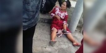 Viral, Seorang Ibu Paruh Baya Lahirkan Bayinya di Pinggir Jalan Raya KH Wahid Hasyim Sampang