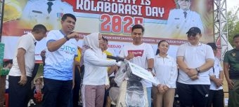 Ning Ita Berangkatkan Ribuan Peserta Jalan Santai Mayday Colaboration Day 2025 Kota Mojokerto