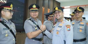 Kapolres Gresik Pimpin Sertijab 13 Pejabat dan Kapolsek