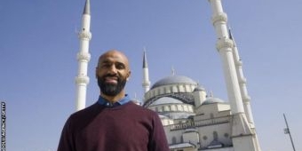 Legenda Sevilla Omar Kanouté Ingin Bangun Masjid Agung Pertama di Seville