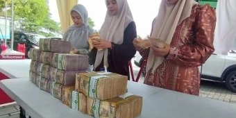 Penukaran Uang Riyal di Lamongan Diserbu CJH, Pecahan Kecil Paling Diminati