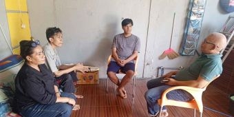 Ibu 5 Anak Terlantar di Kembangan Gresik Temui Anaknya, Pengakuannya Bikin Sedih