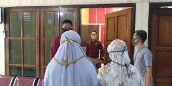 Diduga Diselewengkan Oknum Perangkat Desa, Warga Penerima BPNT di Tuban Lapor Polisi
