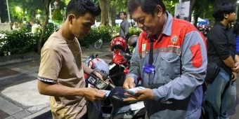 Pemkot Surabaya Bekukan Izin 600 Jukir yang Tolak Digitalisasi Parkir