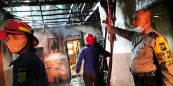 Diduga Korsleting Listrik, Rumah Warga Desa Gempol Ludes Terbakar