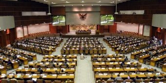 Dapil Setan! Suara Menteri dan Bos Lion Air Dikalahkan Suara Putra Kiai, Incumbent Terancam Tumbang