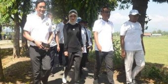 Jalan Santai Bersama Pimpinan UB Kediri, Vinanda Diskusi Pengembangan Kota hingga Tingkatkan SDM