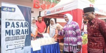 Tinjau Pasar Murah Hari Lahir ke-80 Kejaksaan, Gus Qowim Harap Bisa Ringankan Beban Masyarakat