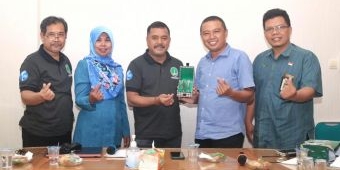 Perbandingan Tata Kota Pasuruan dan Yogyakarta: Alun-Alun, PKL, Parkir, dan Wisata