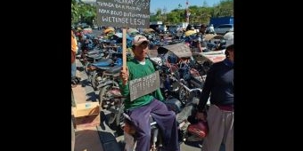 Ratusan Pengemudi Bentor Sampaikan Aspirasi ke Kantor Gubernur