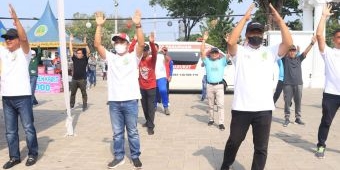 Kampanyekan Pola Hidup Bersih, Gus Ipul Ajak Masyarakat Senam Pasuruan Resik