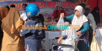Badan Pangan Nasional Bersama Bulog Gelar Pasar Murah di Depan TMP Kota Kediri