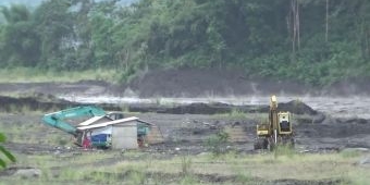 Pascaerupsi Semeru, Pemkab Lumajang Tutup Sementara Aktivitas Tambang Pasir